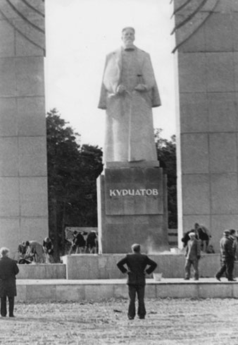 
   .  1986.
